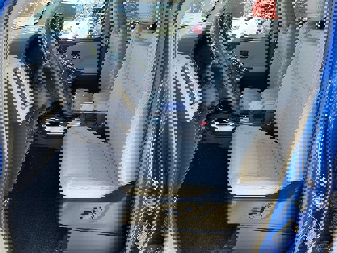 Certified 2025 Nissan Frontier SV w/ SV Convenience Package image 23