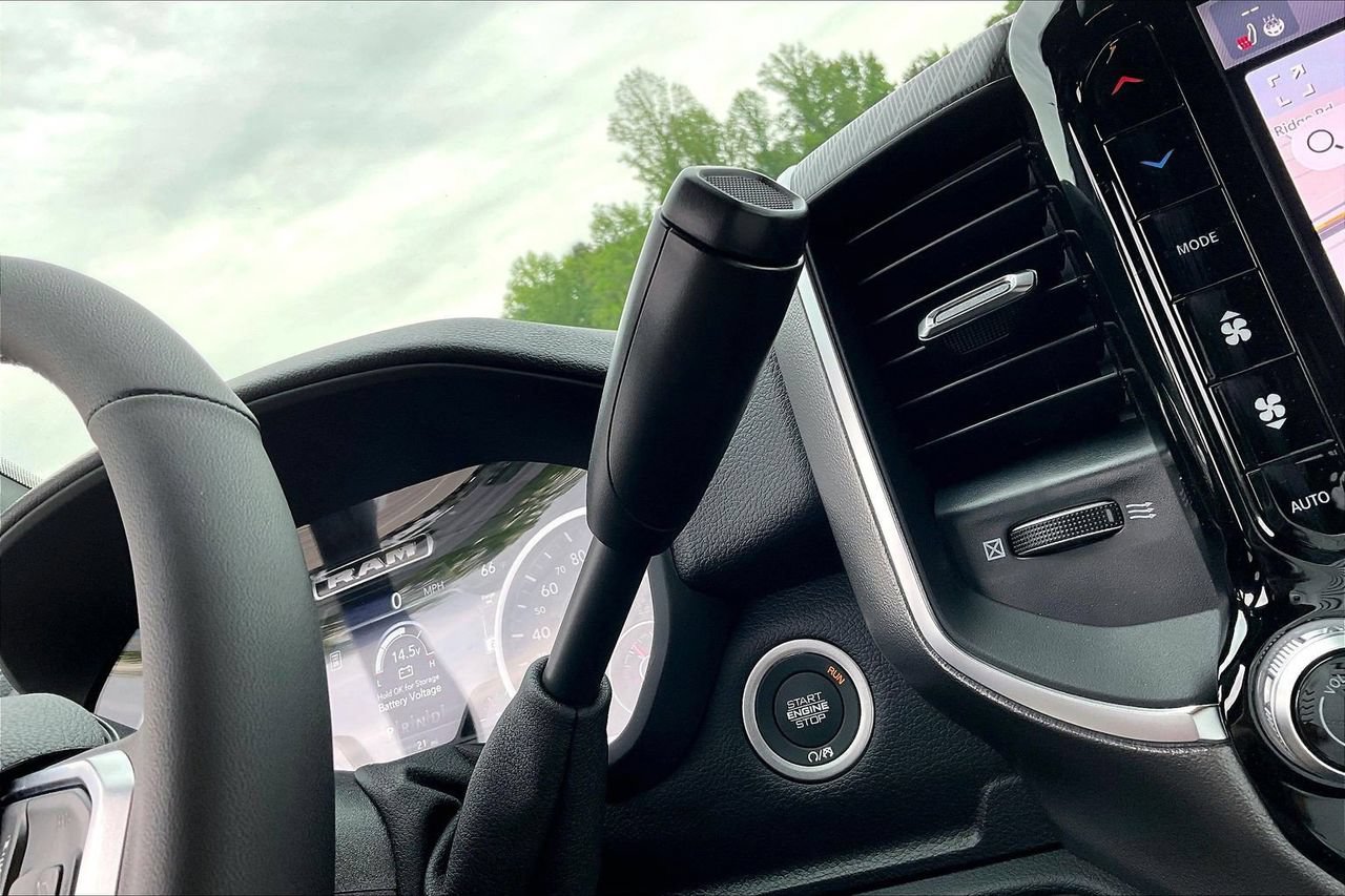 New 2026 RAM 2500 Big Horn AWD/4WD image 29
