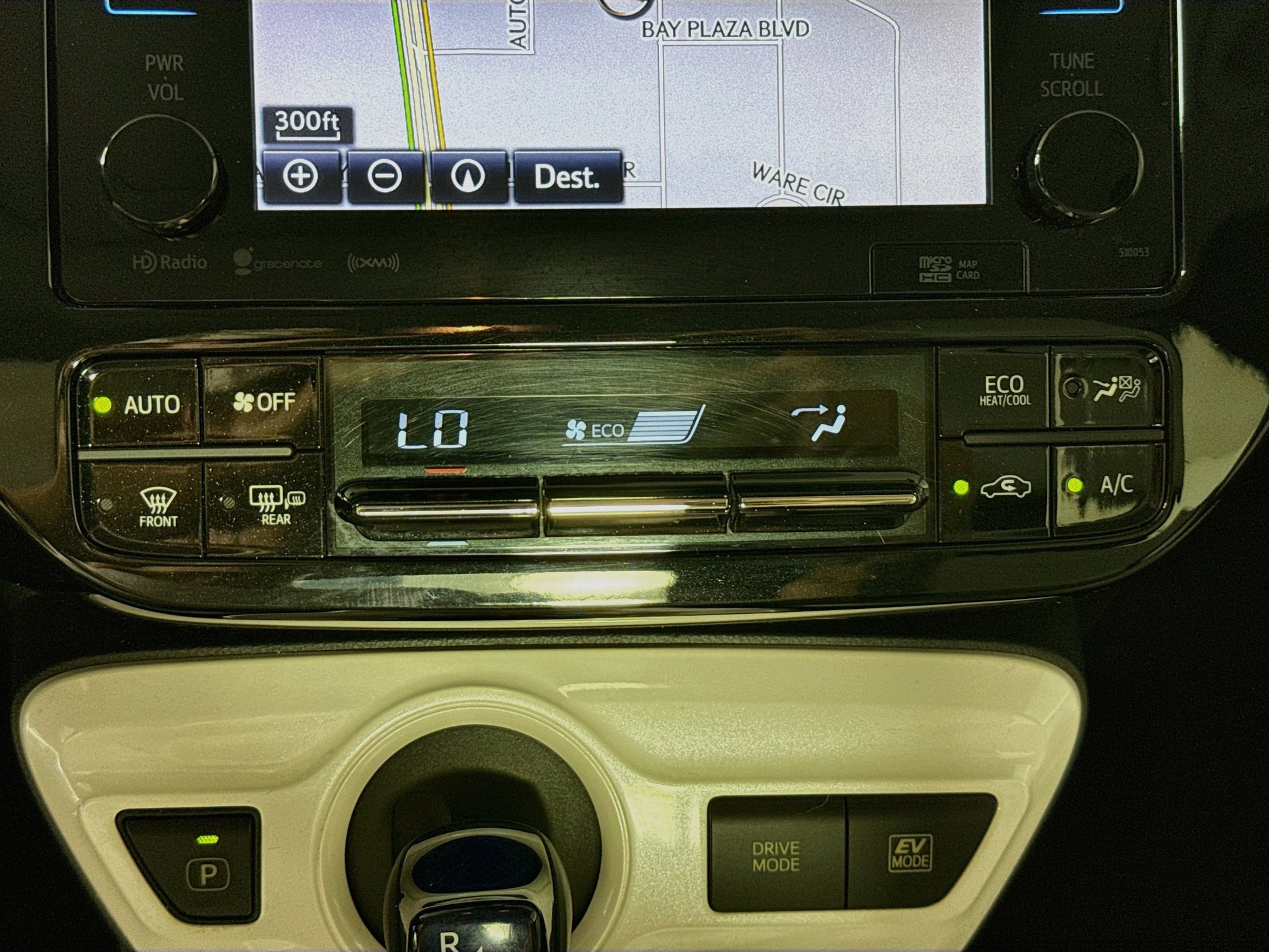 Used 2017 Toyota Prius Four FWD image 19