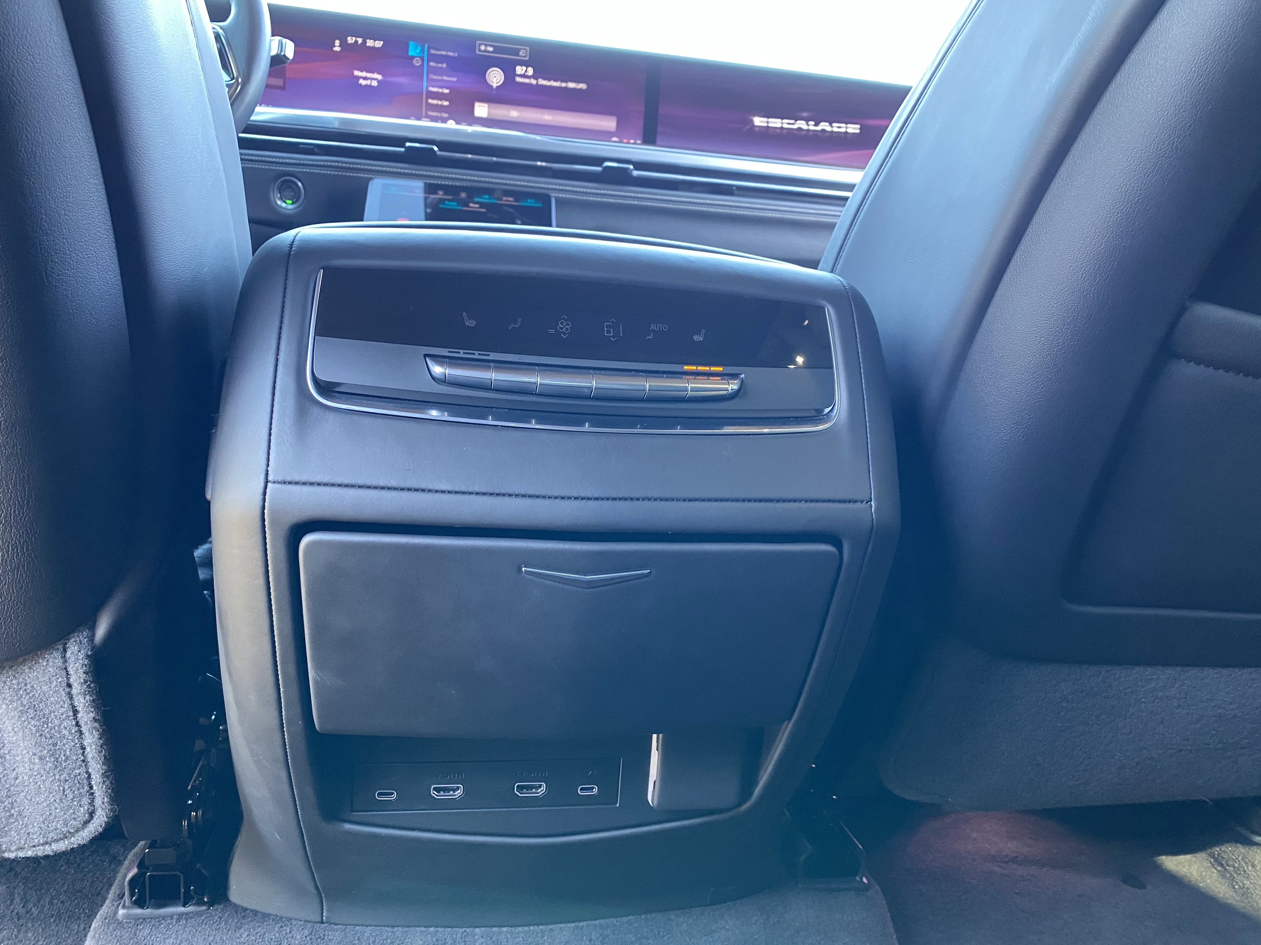 Used 2025 Cadillac Escalade Sport Platinum image 17