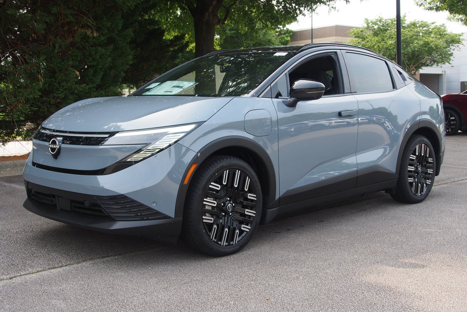 New 2026 Nissan Leaf Platinum+ FWD image 3