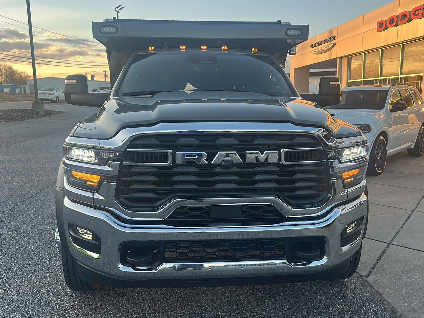 New 2026 RAM 5500 4x4 Regular Cab image 2