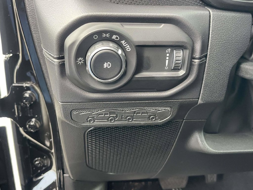 New 2027 Jeep Wrangler Unlimited Rubicon AWD/4WD image 25