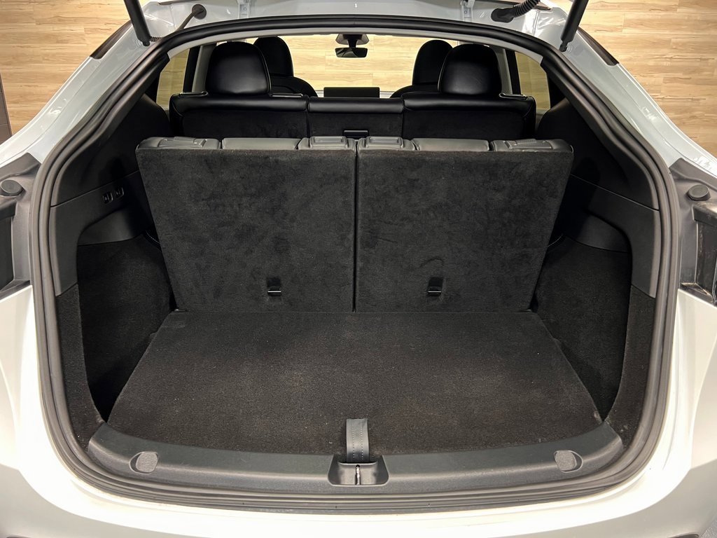 Used 2023 Tesla Model Y Long Range image 19