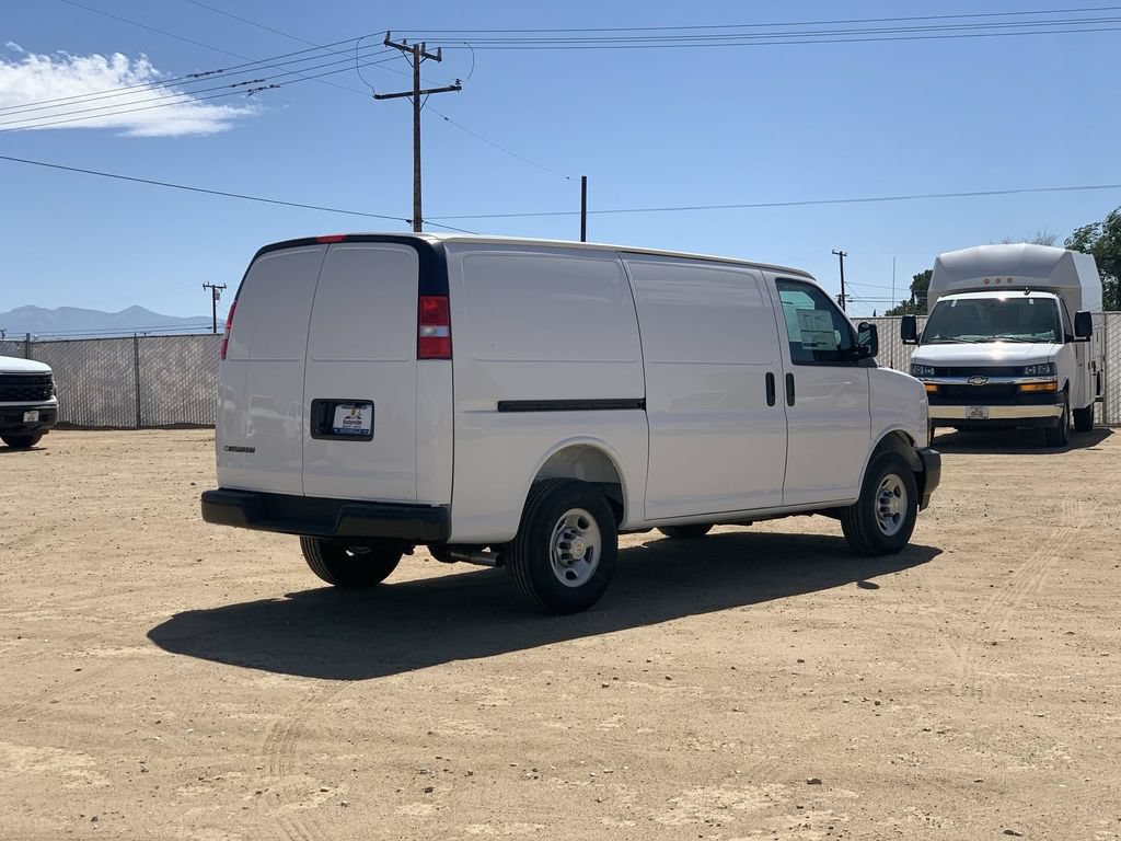 New 2026 Chevrolet Express 2500 w/ Driver Convenience Package RWD image 4