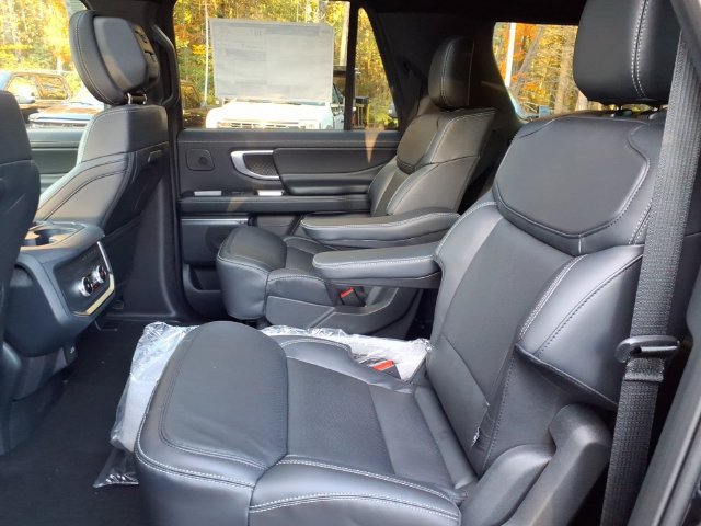 New 2027 Ford Expedition Max Platinum w/ Stealth Performance Package AWD/4WD image 9