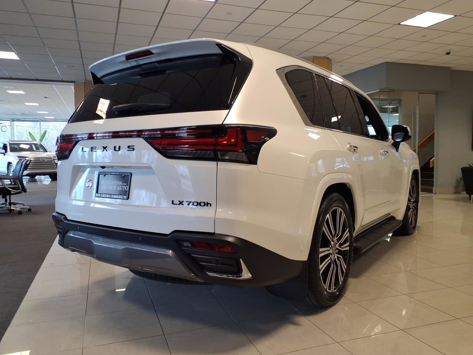 New 2026 Lexus LX 700h Luxury image 15