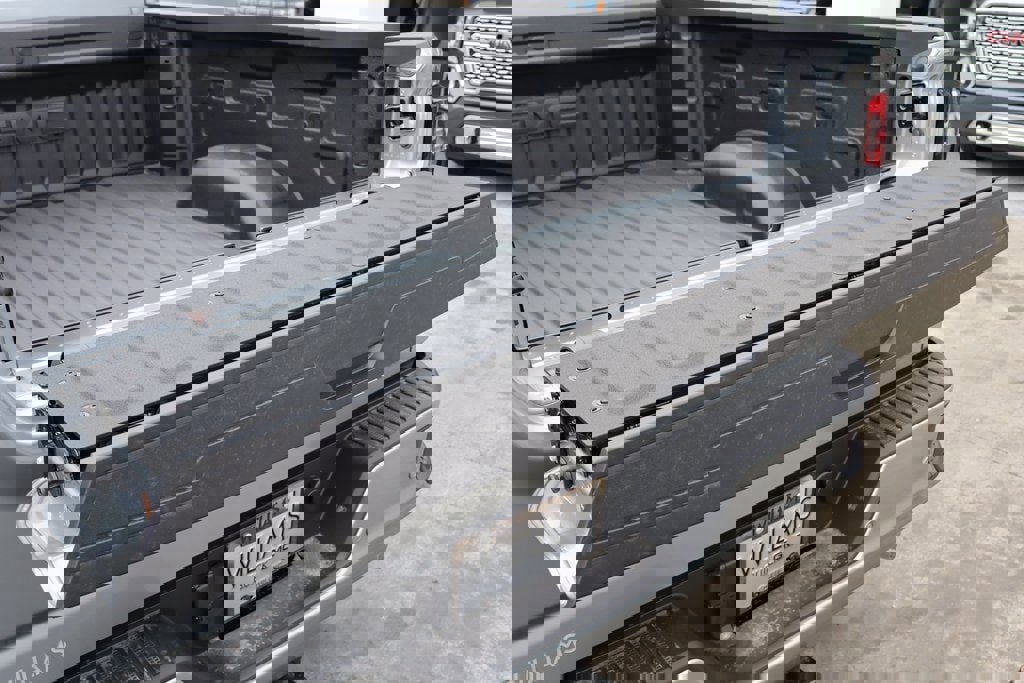 New 2026 GMC Sierra 2500 Denali Ultimate image 9