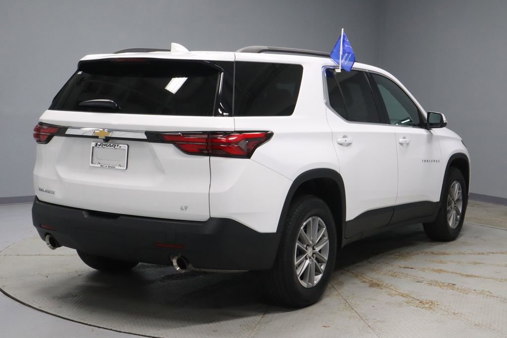 Used 2023 Chevrolet Traverse LT FWD image 10