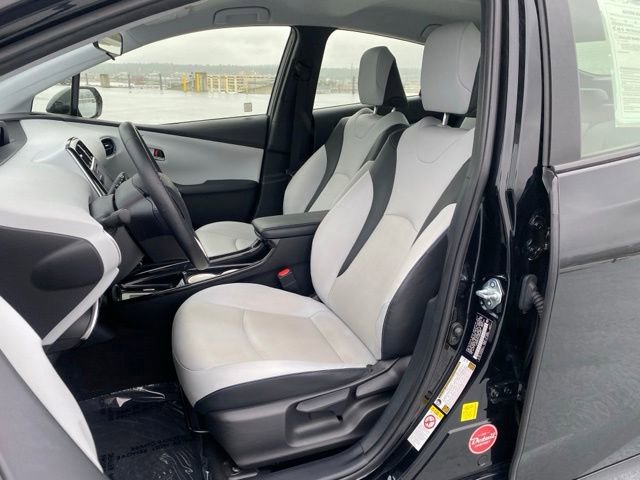 Certified 2017 Toyota Prius Three Touring w/ Carpet Mat Package FWD image 17