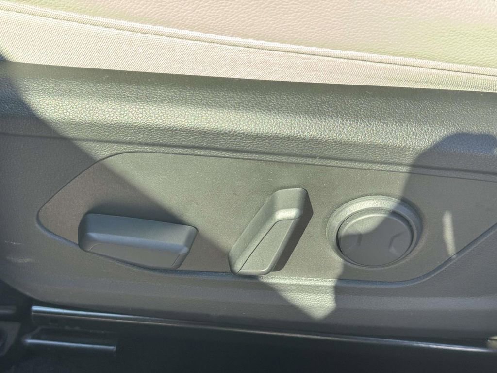 Used 2025 Hyundai Tucson SEL image 16