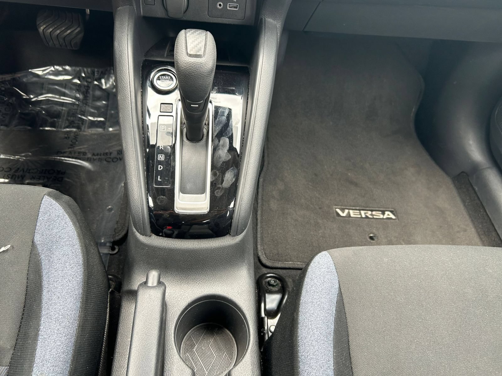 Used 2025 Nissan Versa SV FWD image 36