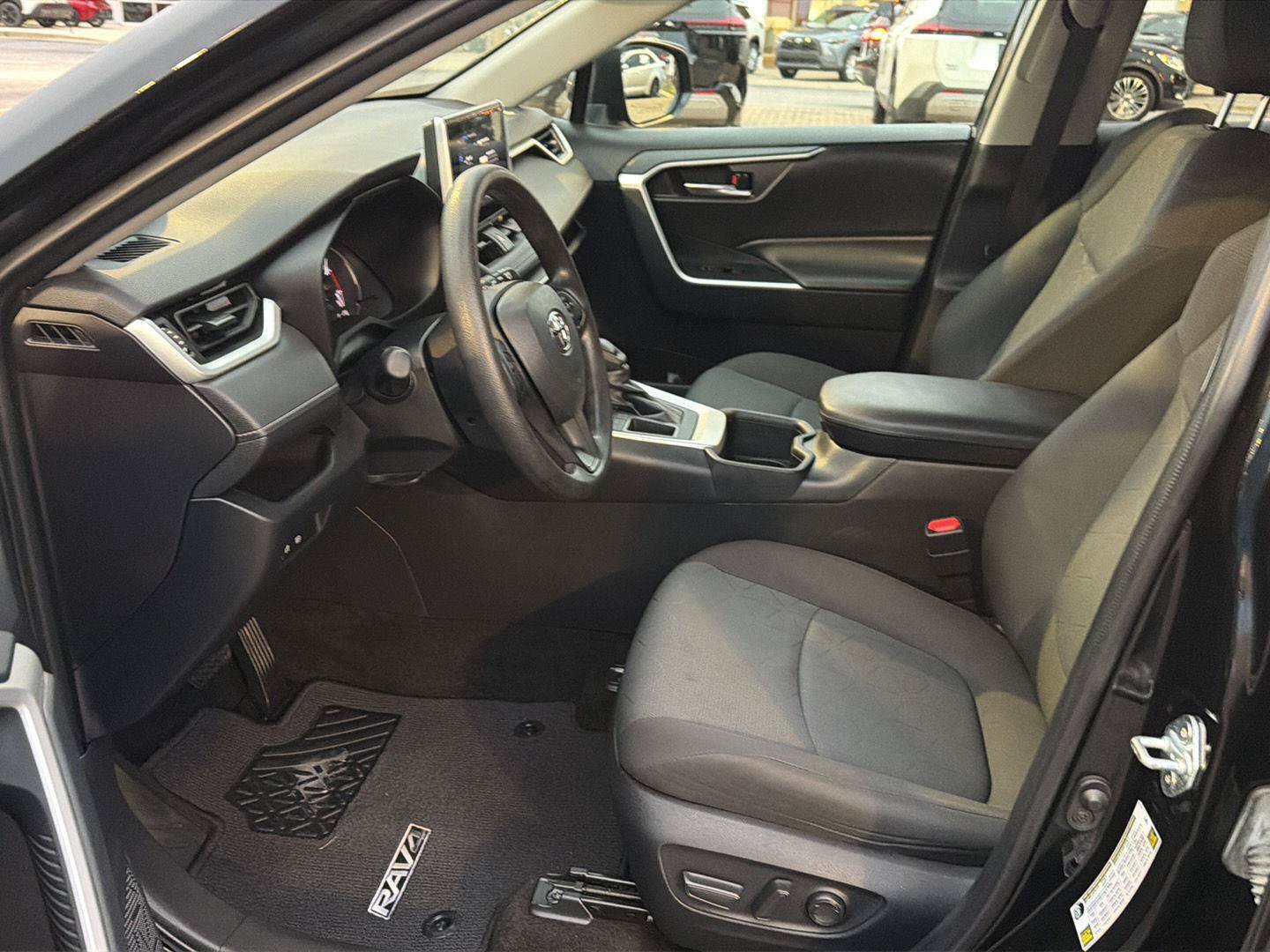 Certified 2023 Toyota RAV4 XLE FWD image 10