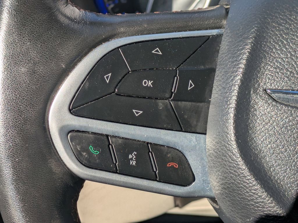 Used 2020 Chrysler Pacifica Touring-L Plus w/ Tire & Wheel Group image 29