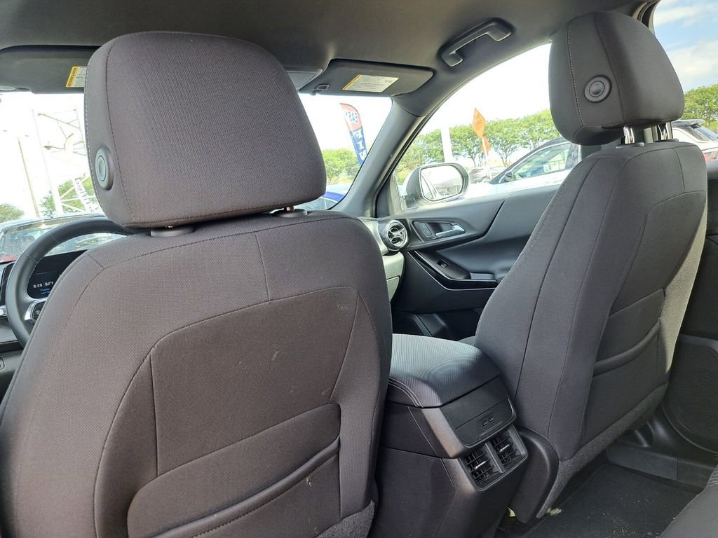 Used 2025 Chevrolet Equinox LT FWD image 21
