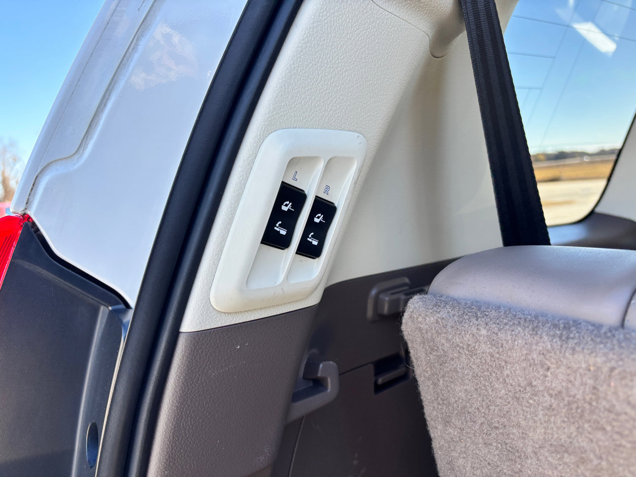 Used 2010 Lexus GX 460 image 26