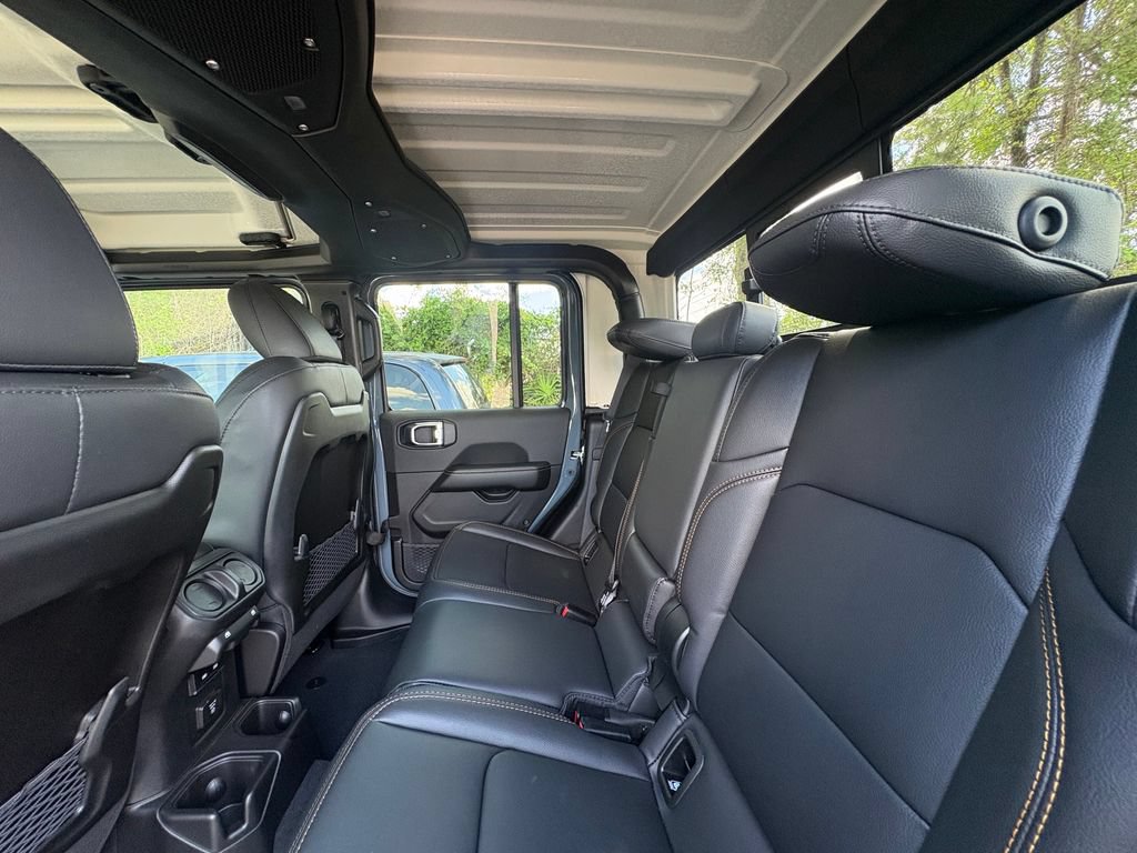 New 2026 Jeep Gladiator Sport AWD/4WD image 25