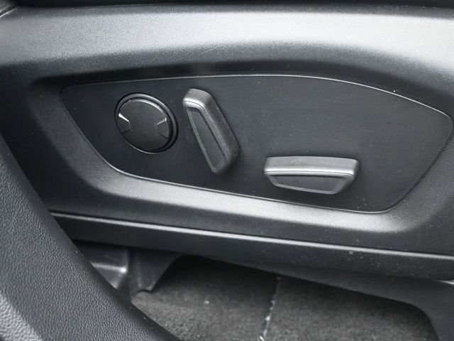 Used 2023 Ford Explorer XLT w/ Equipment Group 202A image 14