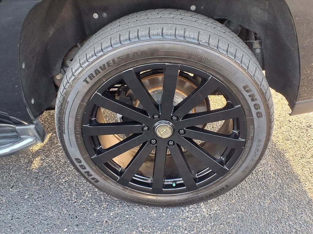 Used 2018 Cadillac Escalade Luxury RWD image 20