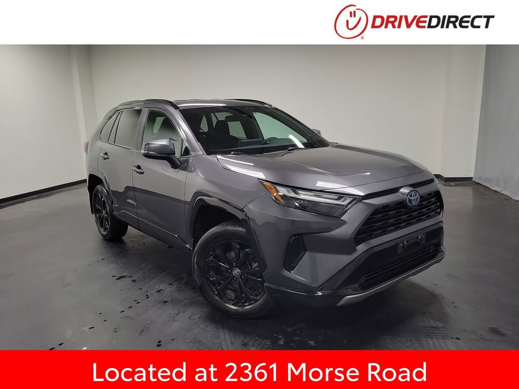 Used 2023 Toyota RAV4 SE AWD/4WD image 1