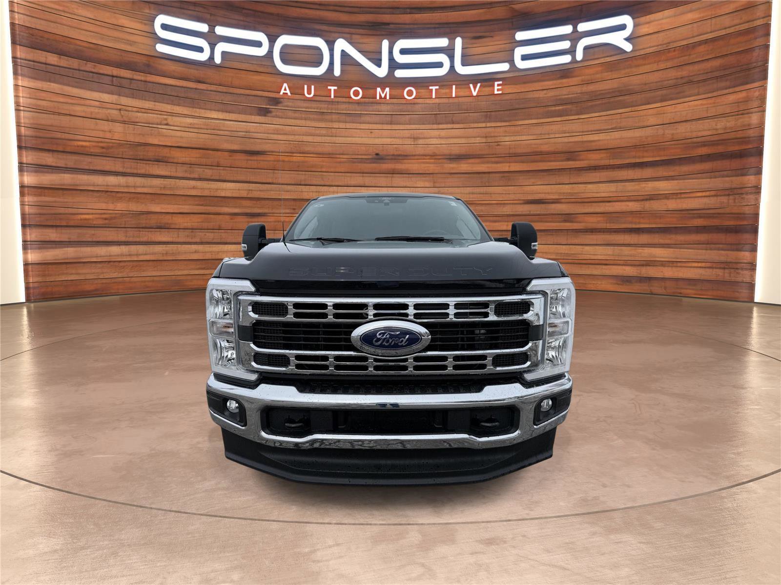 New 2026 Ford F350 XLT w/ FX4 Off-Road Package image 9