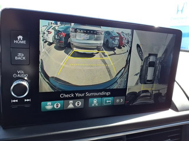 Used 2024 Honda Pilot Elite image 13