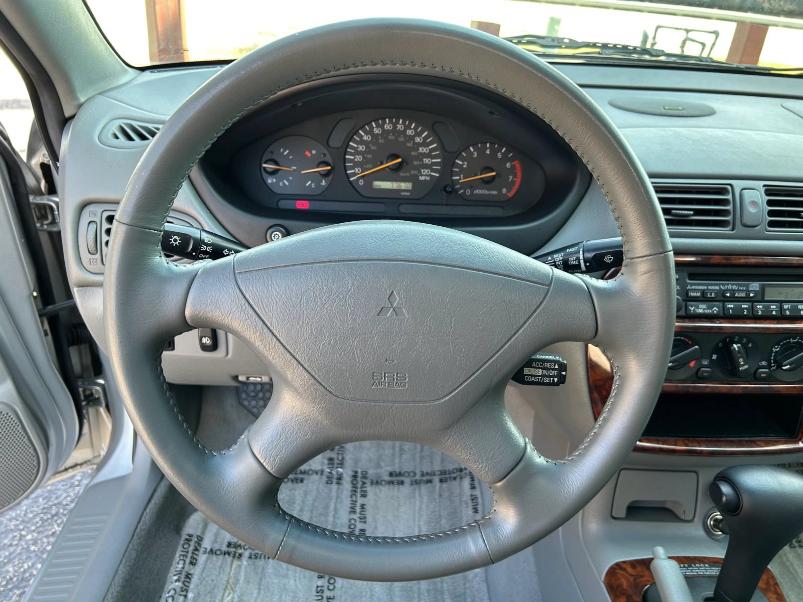 Used 2001 Mitsubishi Galant ES FWD image 11