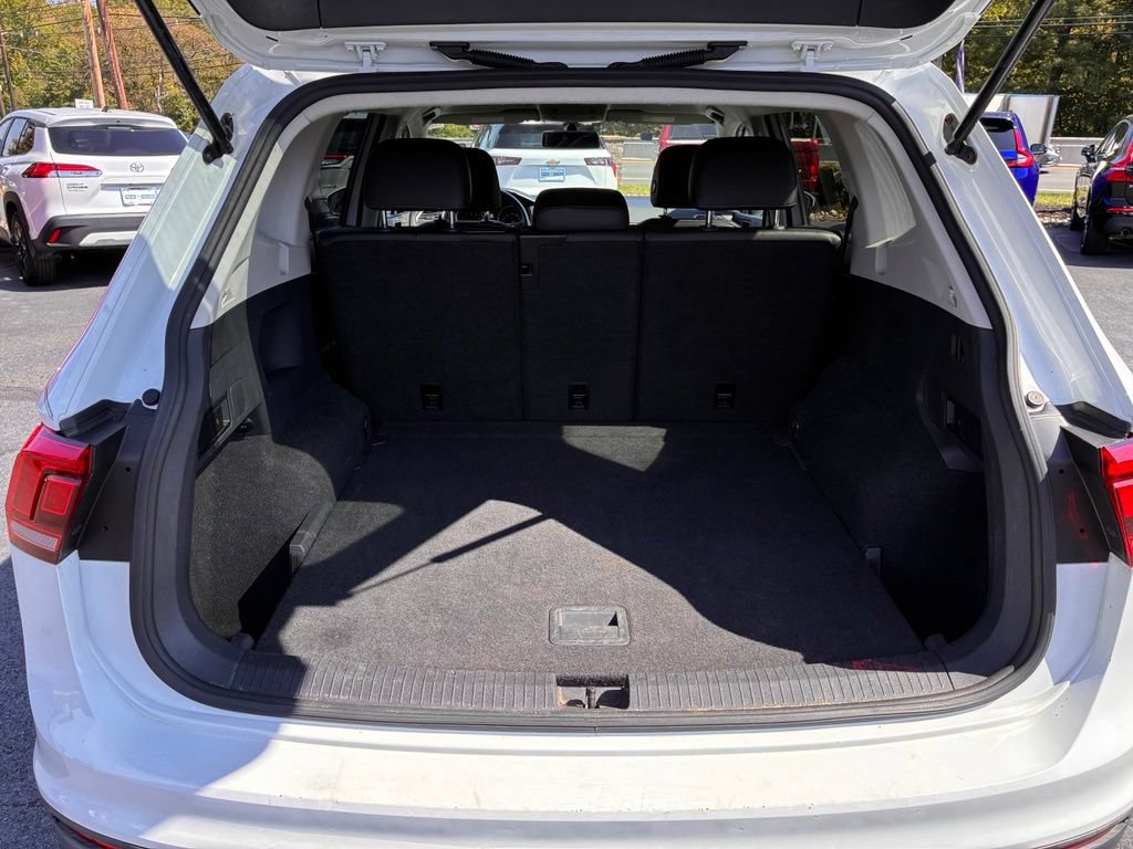 Used 2019 Volkswagen Tiguan SE AWD/4WD image 12