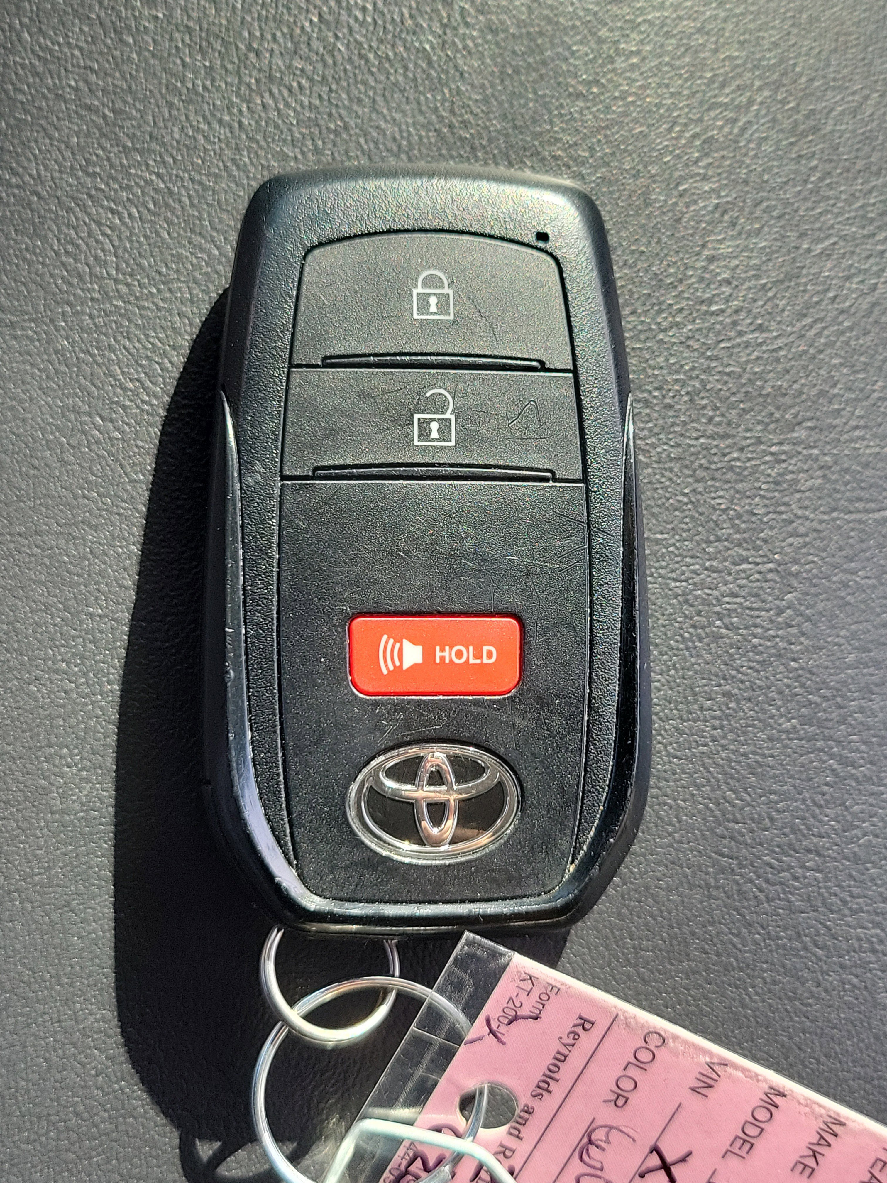 Used 2025 Toyota Prius XLE image 34