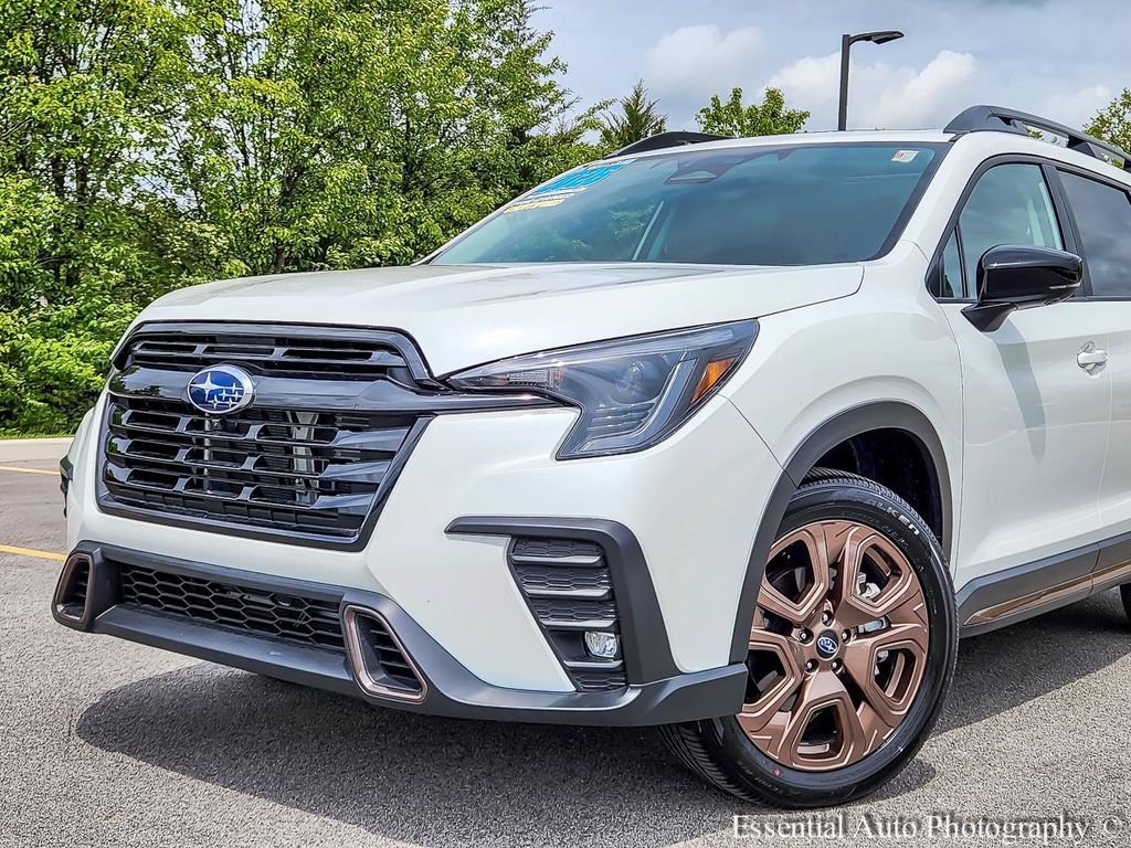 Used 2026 Subaru Ascent Limited Bronze AWD/4WD image 2