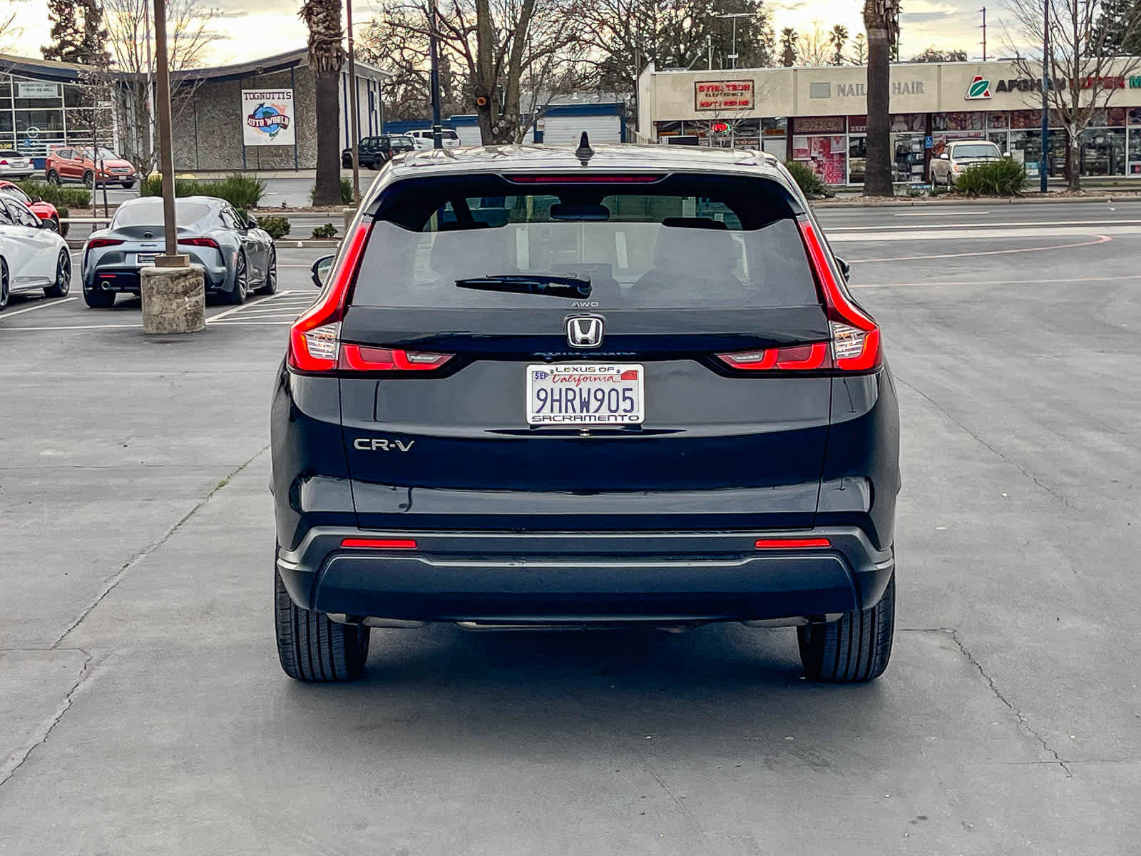 Used 2024 Honda CR-V EX image 3