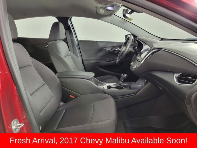 Used 2017 Chevrolet Malibu LT image 18