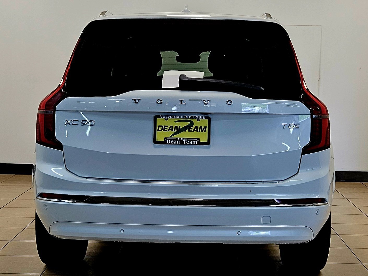 New 2026 Volvo XC90 T8 Plus w/ Protection Package AWD/4WD image 8