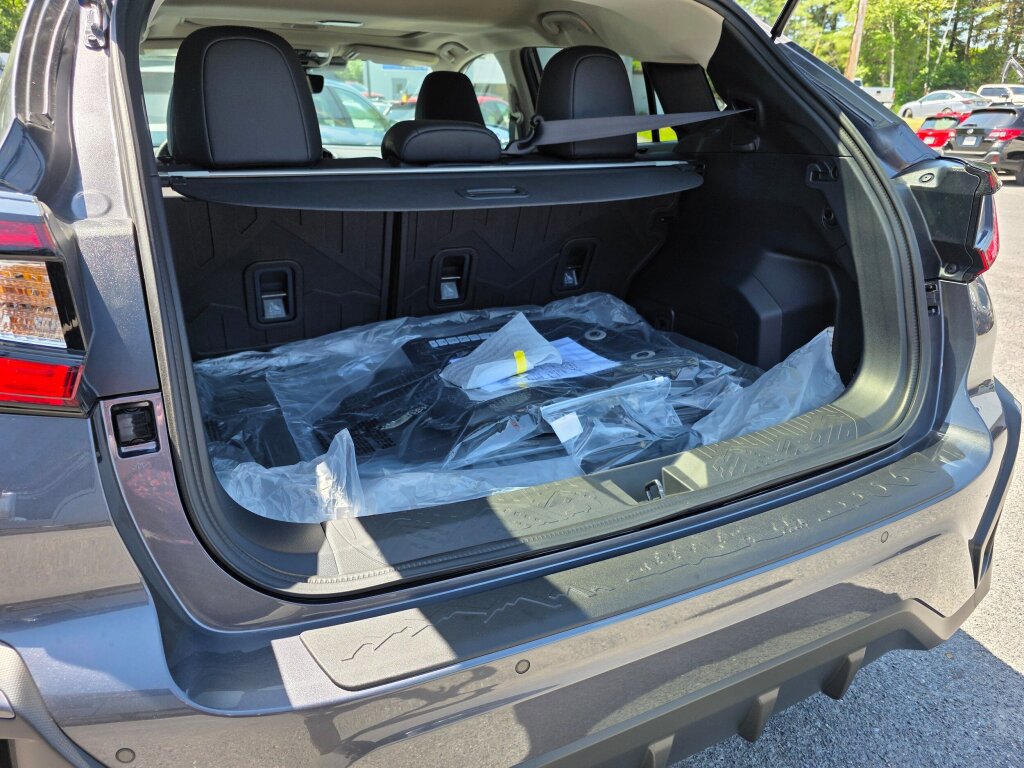 New 2025 Subaru Crosstrek 2.5i Limited w/ Popular Package #4A image 7