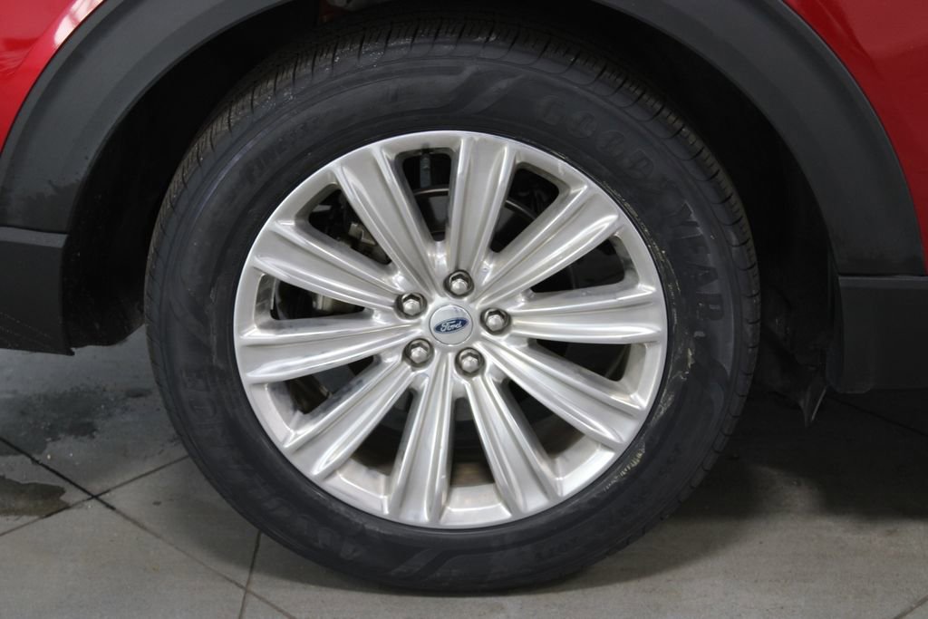 Used 2021 Ford Explorer Limited w/ Equipment Group 301A image 13