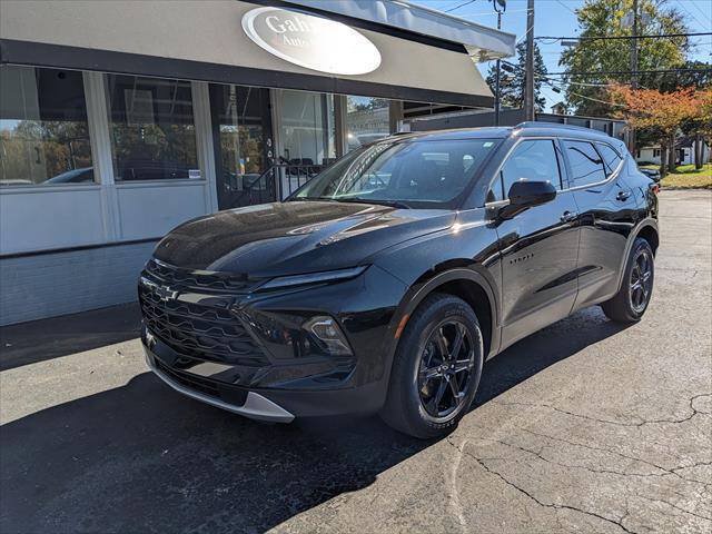 Used 2025 Chevrolet Blazer LT w/ Convenience Package FWD image 1