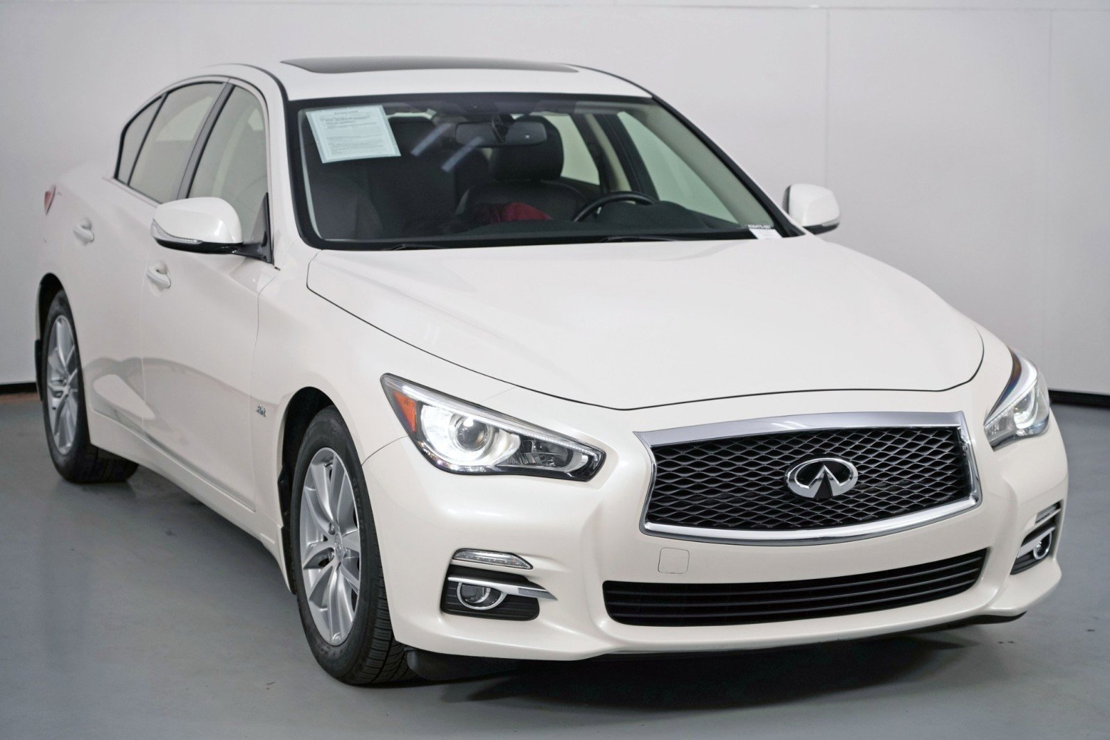Used 2017 INFINITI Q50 3.0t Premium w/ 3.0T Premium Plus Package image 55