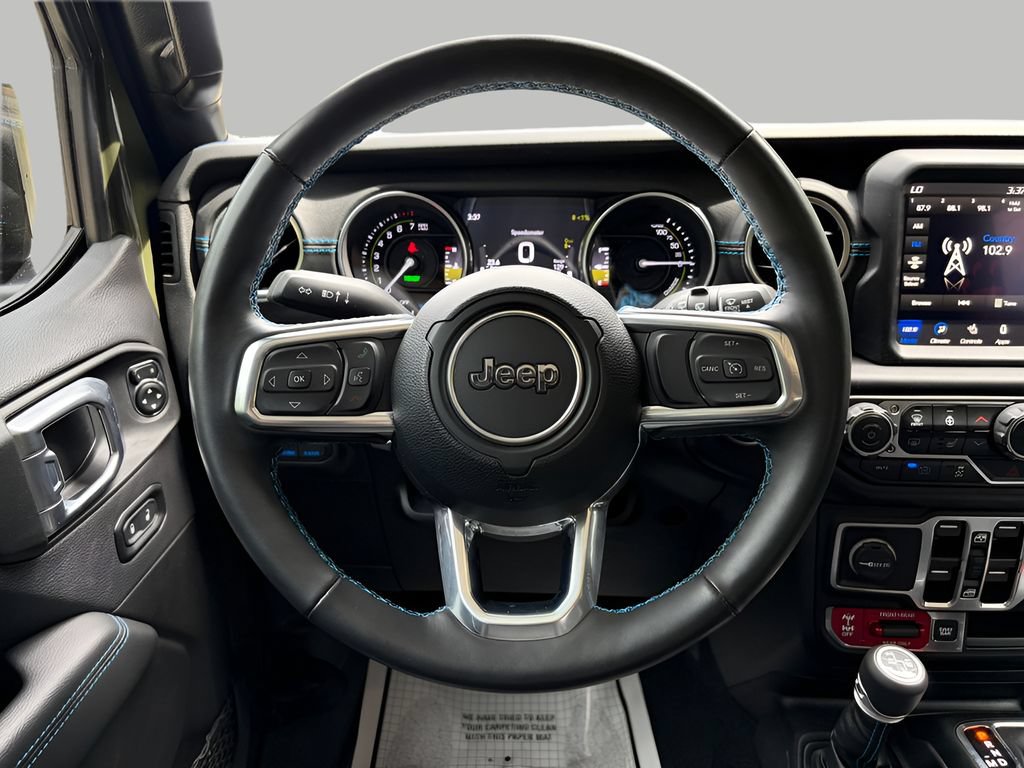 Used 2023 Jeep Wrangler Unlimited Rubicon 4xe w/ Cold Weather Group AWD/4WD image 17