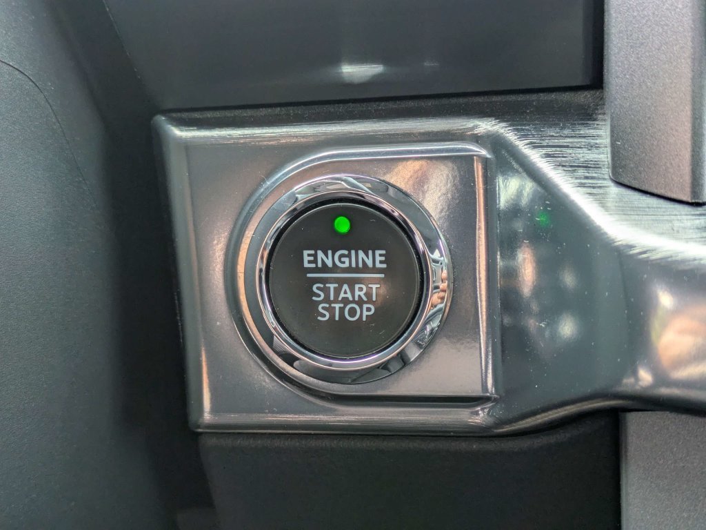 Used 2021 Ford F150 Lariat w/ Equipment Group 502A High AWD/4WD image 28