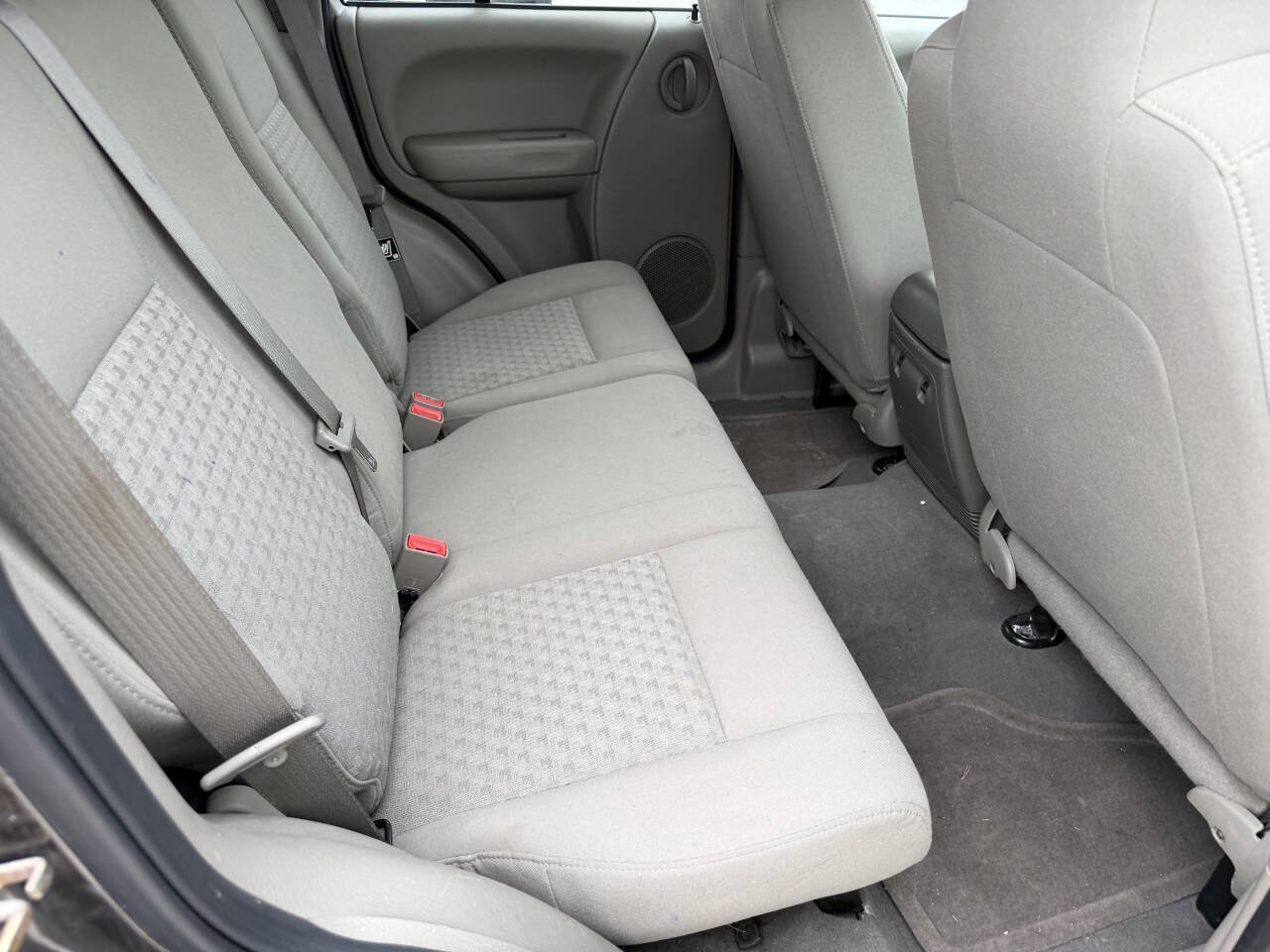 Used 2006 Jeep Liberty Sport AWD/4WD image 19