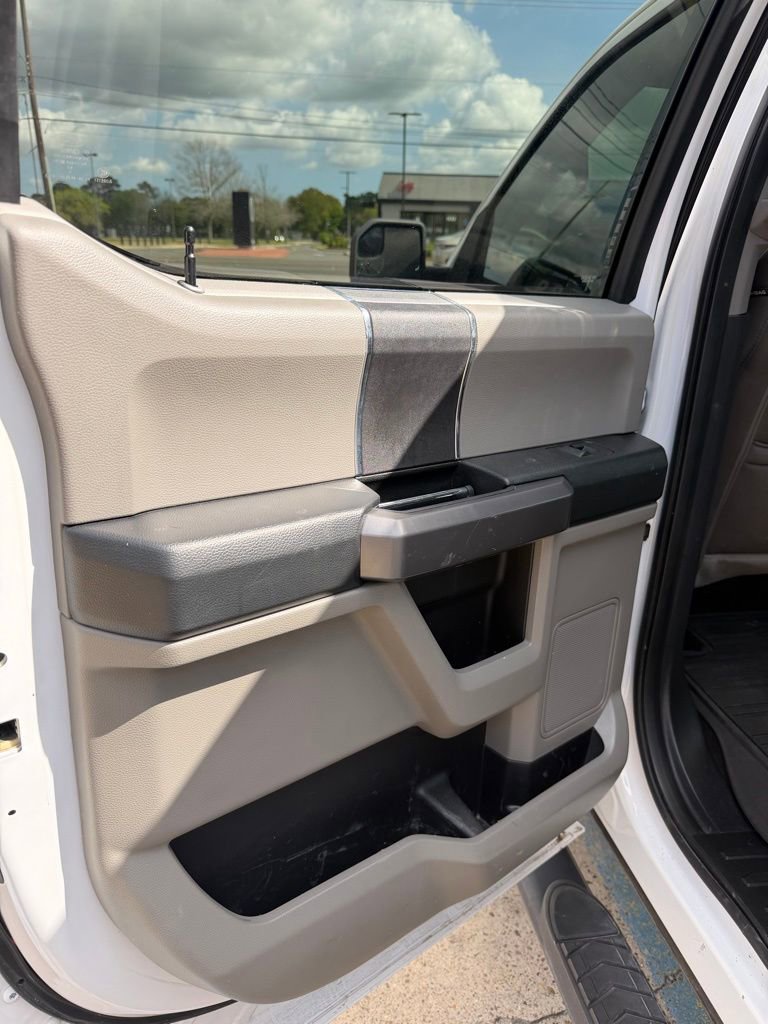 Used 2018 Ford F150 XLT w/ Trailer Tow Package image 7