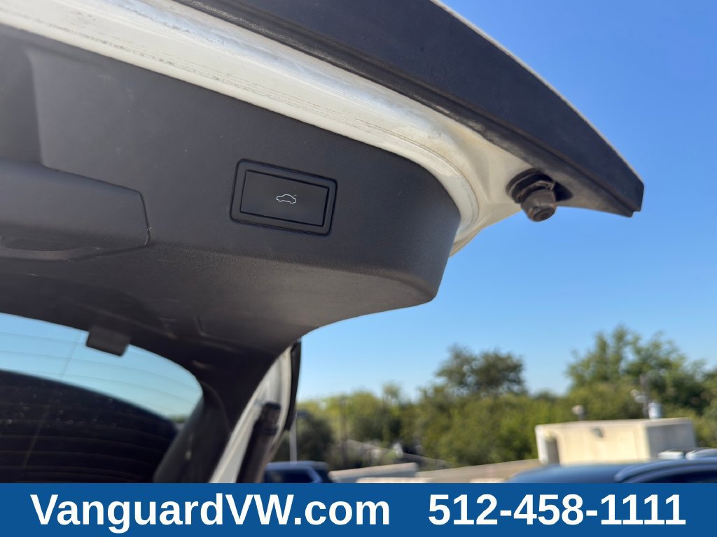 Used 2021 Volkswagen ID.4 Pro S RWD image 12