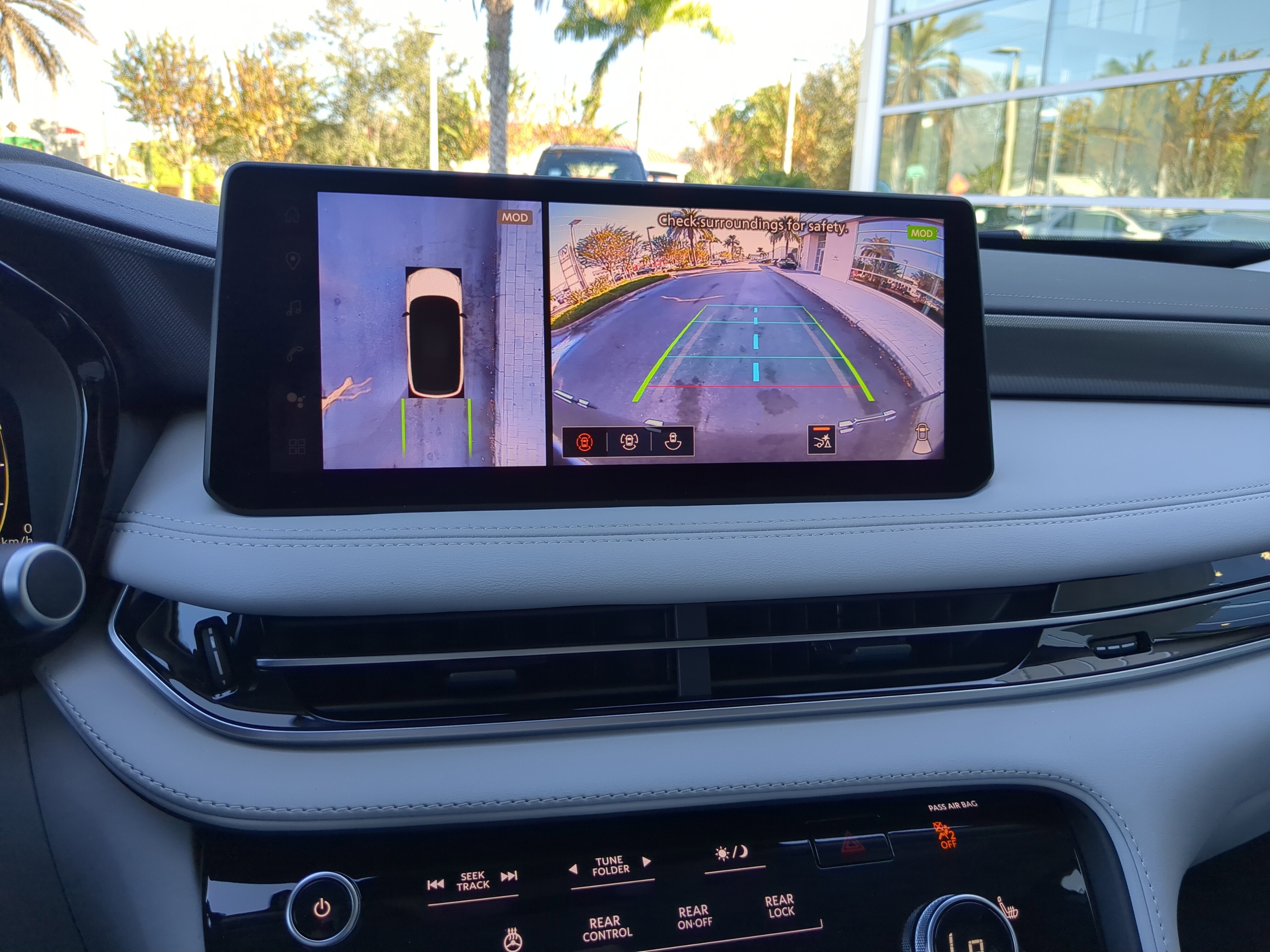 New 2026 INFINITI QX60 Luxe w/ Cargo Package image 23