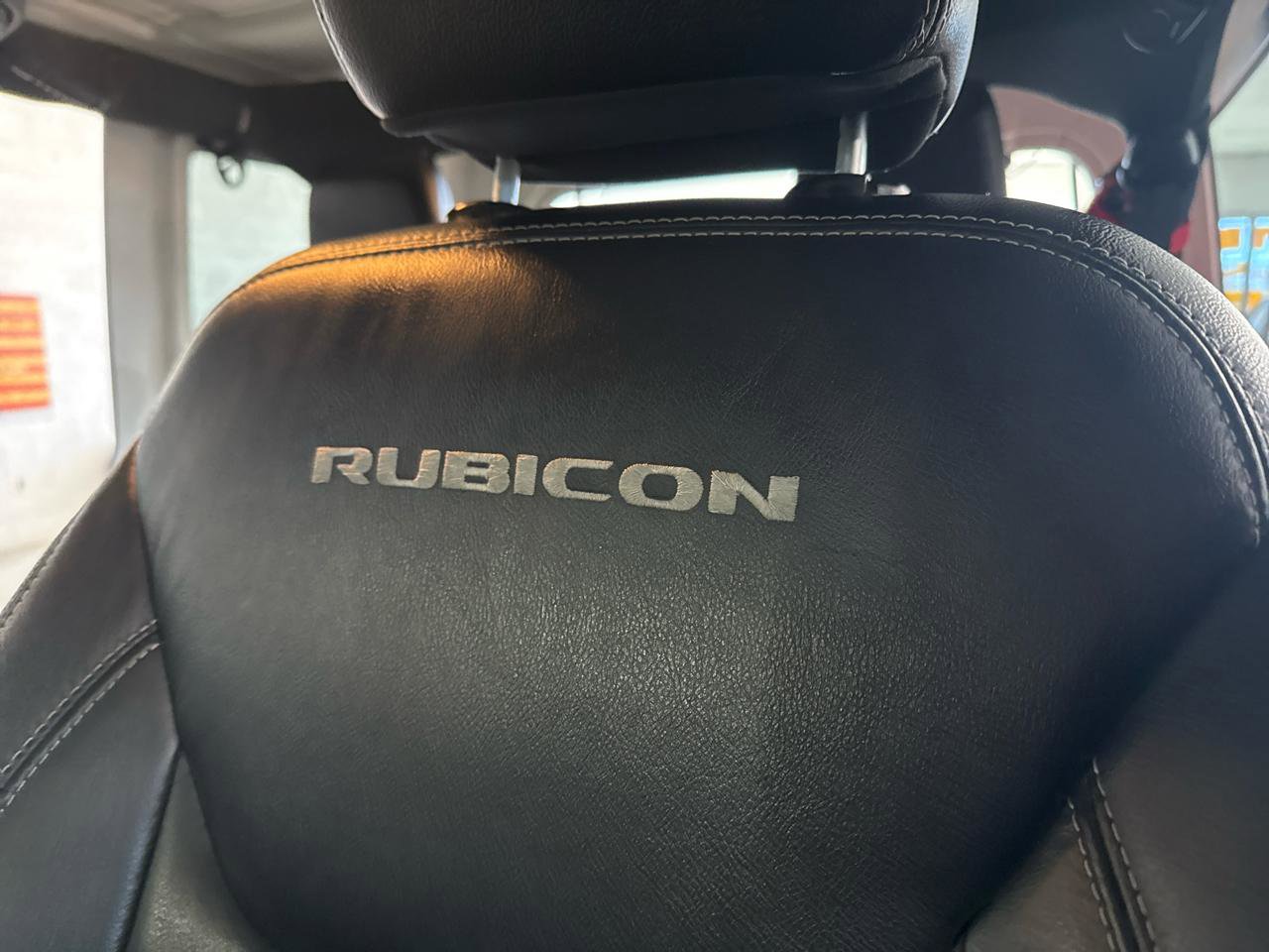 Used 2017 Jeep Wrangler Unlimited Rubicon image 10