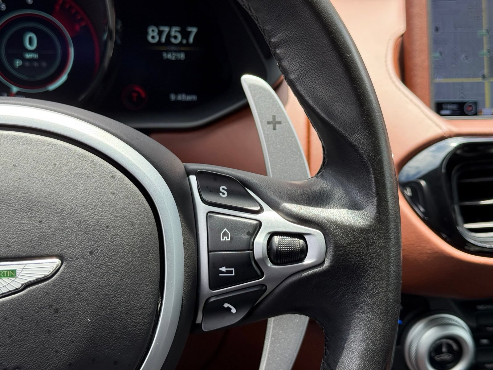 Used 2020 Aston Martin V8 Vantage Coupe RWD image 41