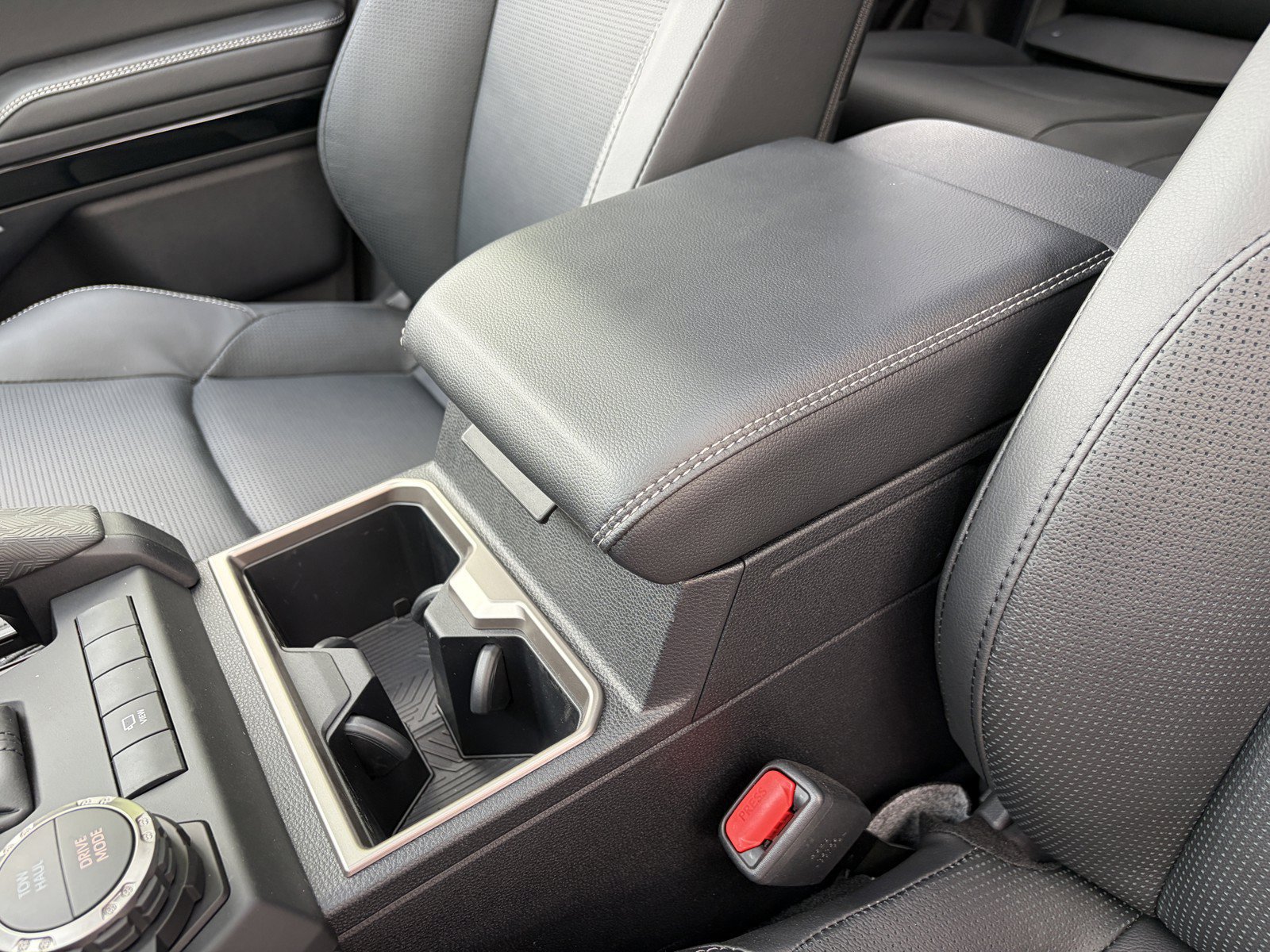New 2026 Toyota 4Runner Limited AWD/4WD image 28