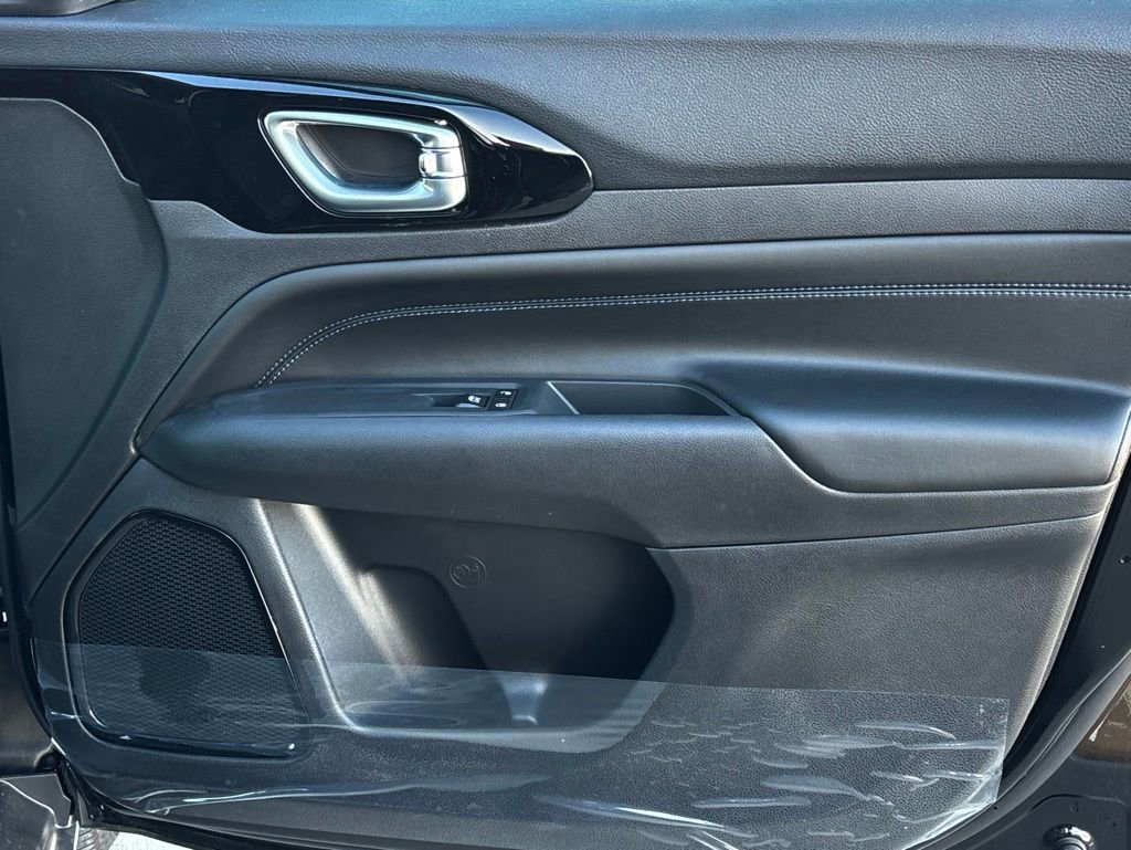 New 2026 Jeep Compass Altitude image 16