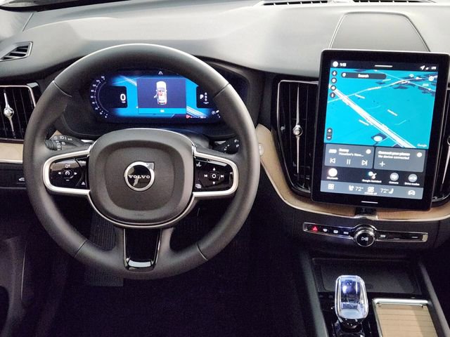 New 2026 Volvo XC60 B5 Plus w/ Protection Package Premier image 27