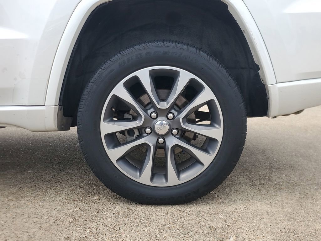 Used 2017 Jeep Grand Cherokee Overland AWD/4WD image 10