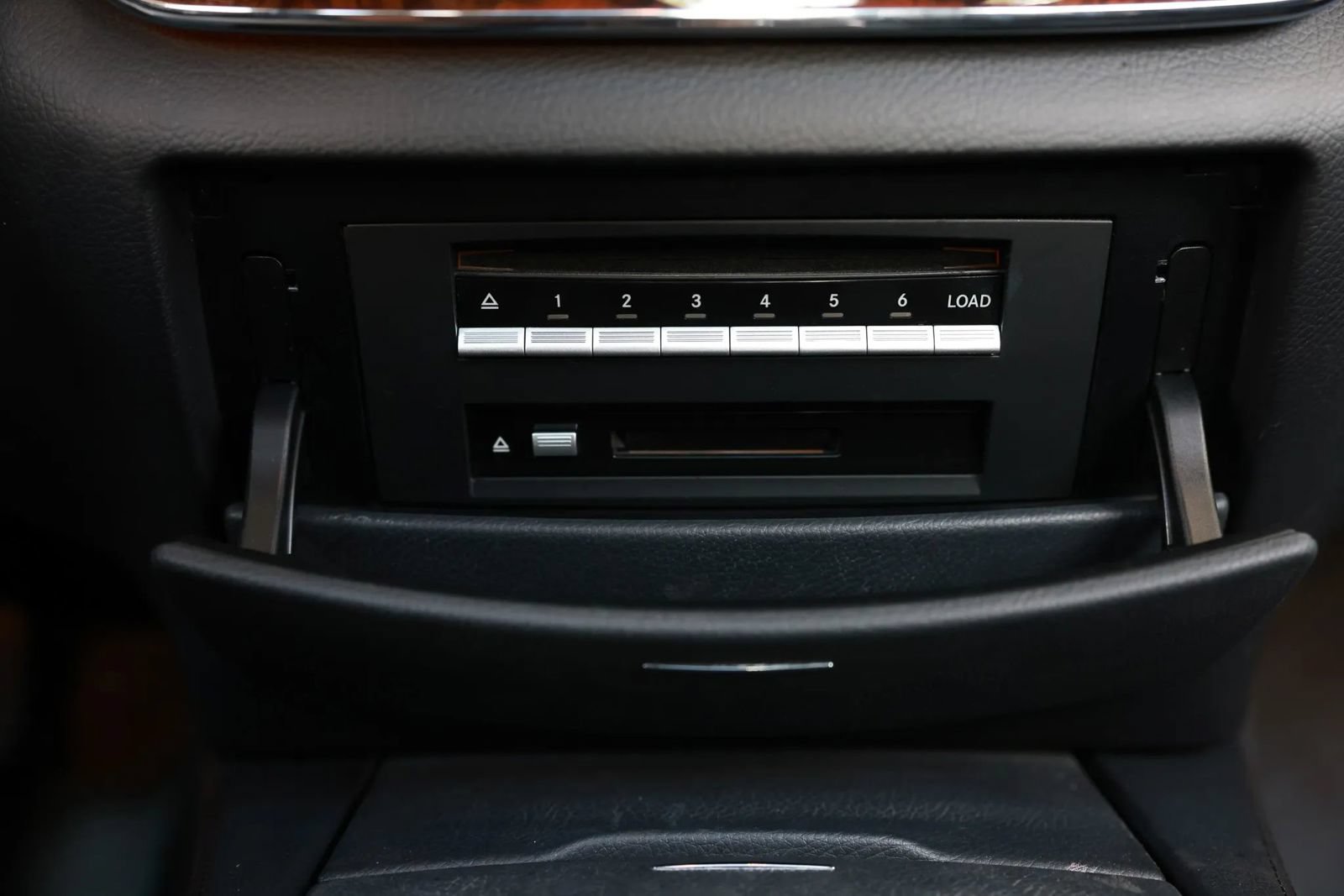 Used 2007 Mercedes-Benz S 550 image 32